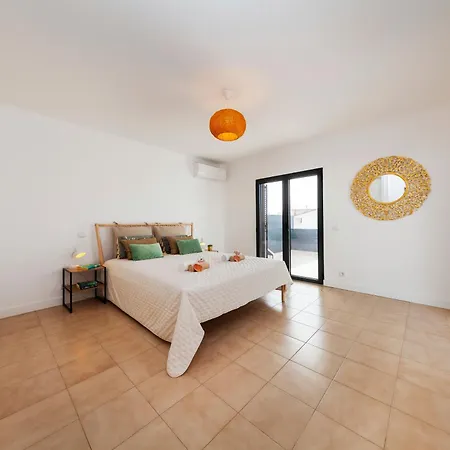 Solarys - Moradia Moderna Com Piscina Aquecivel Em Albufeira