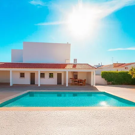 فيلة Solarys - Moradia Moderna Com Piscina Aquecivel Em
