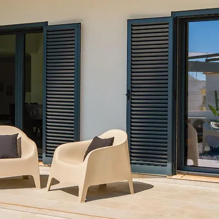 فيلة Solarys - Moradia Moderna Com Piscina Aquecivel Em *