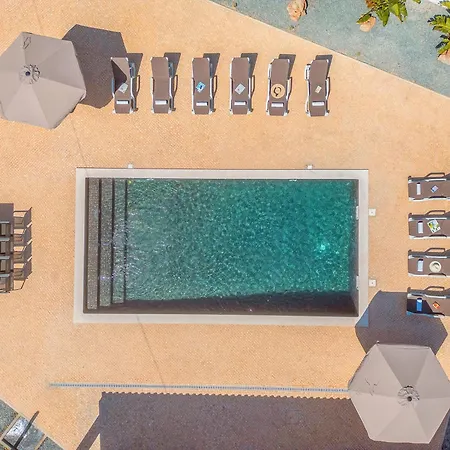 Solarys - Moradia Moderna Com Piscina Aquecivel Em فيلة البوفيرا